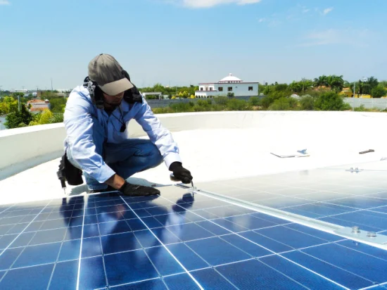 Chinesische Fabrik-Halbzellen-Solarmodul 500 W 550 W 600 W 650 W 700 W Mono-Solarpanel mit 25 Jahren Garantie für den Heim- und Industriegebrauch